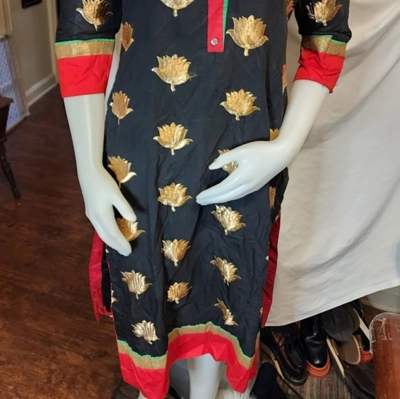 Asian Handmade Embroidered  Dress‎ S - Picture 4 of 13